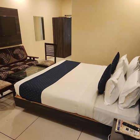 Hotel City Lite Plaza New Delhi Exterior photo