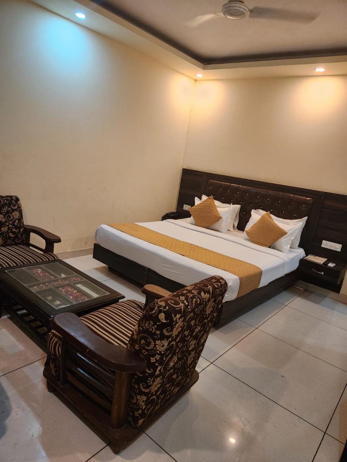 Hotel City Lite Plaza New Delhi Exterior photo